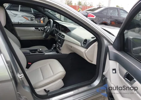 2013 Mercedes-Benz C 250 Luxury/Sport from USA, damaged, VIN WDDGF4HB7DR291551